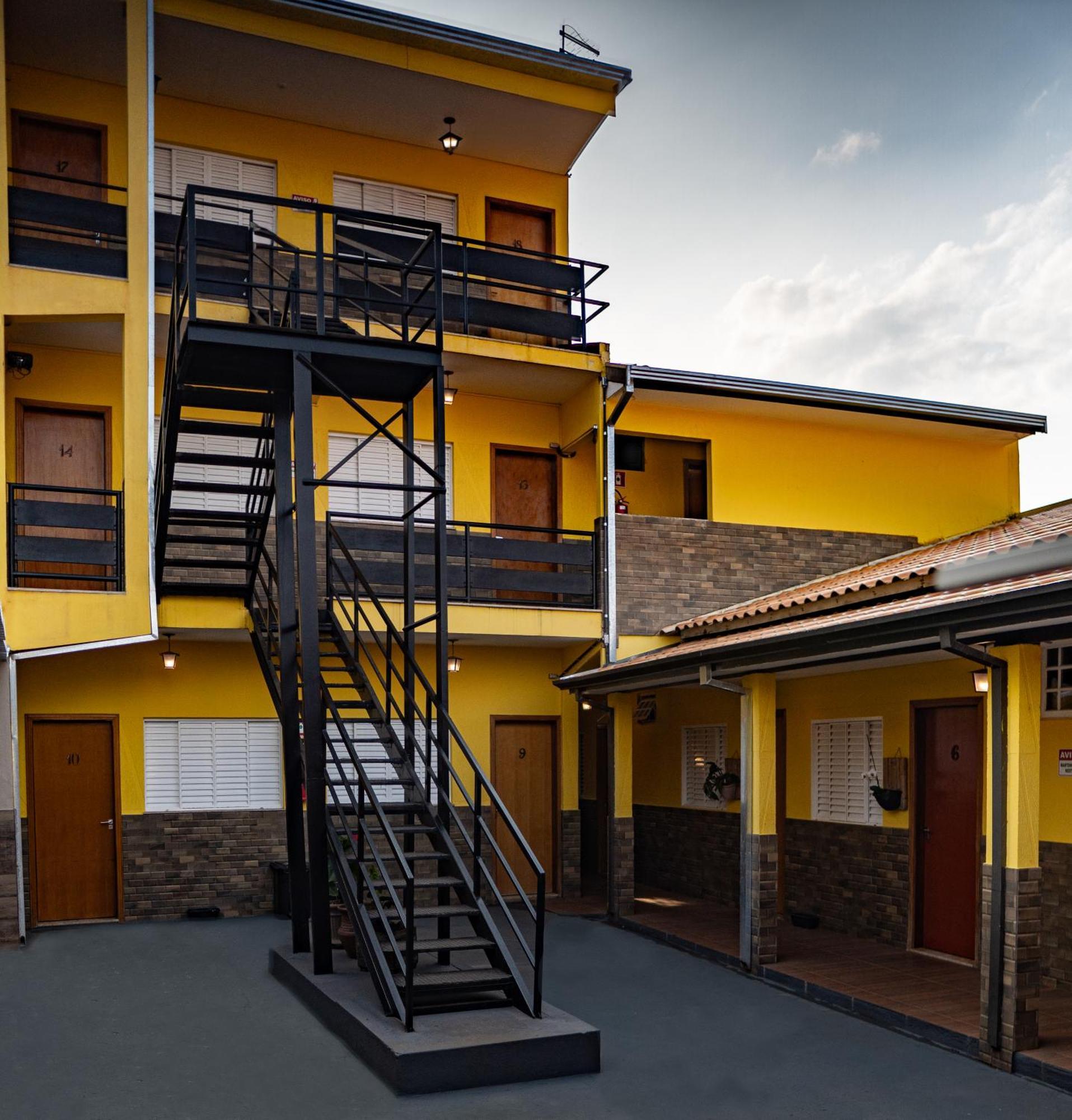 Hotel Nixon Proximo, Rodoviaria, Prefeitura E A Matriz Central Itai  Экстерьер фото
